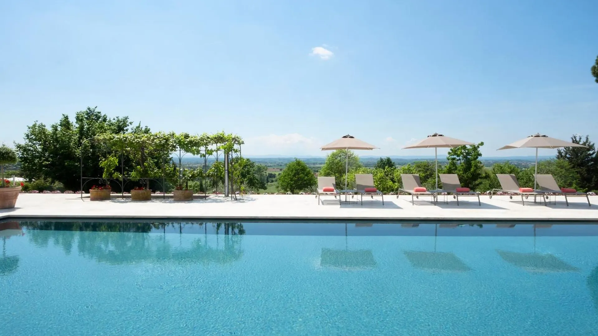 Il Falconiere Relais & Spa Кортона Отель